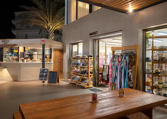 Blue Sky (adults Only) 4*